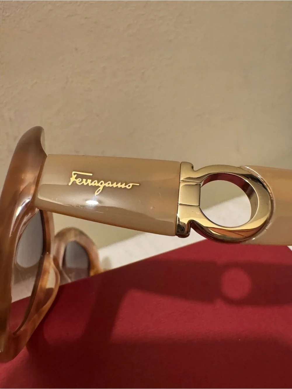 NWT Salvatore Ferragamo SF728S Rose Marble Sunglasses Full Set Made in Italy